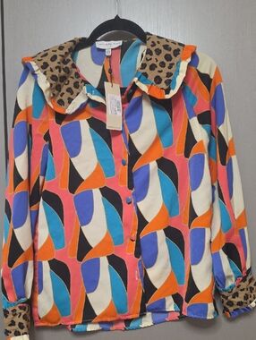 Contrast Leopard Shirt NWT Size 4
